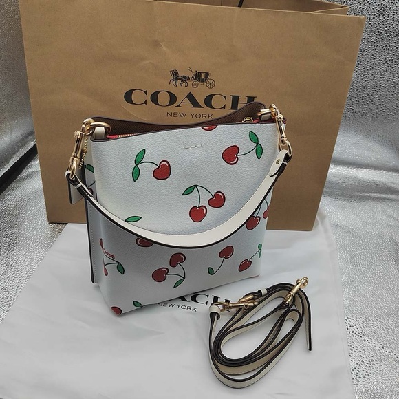 Coach Mollie Bucket With Heart Cherry Print - Picture 4 of 11